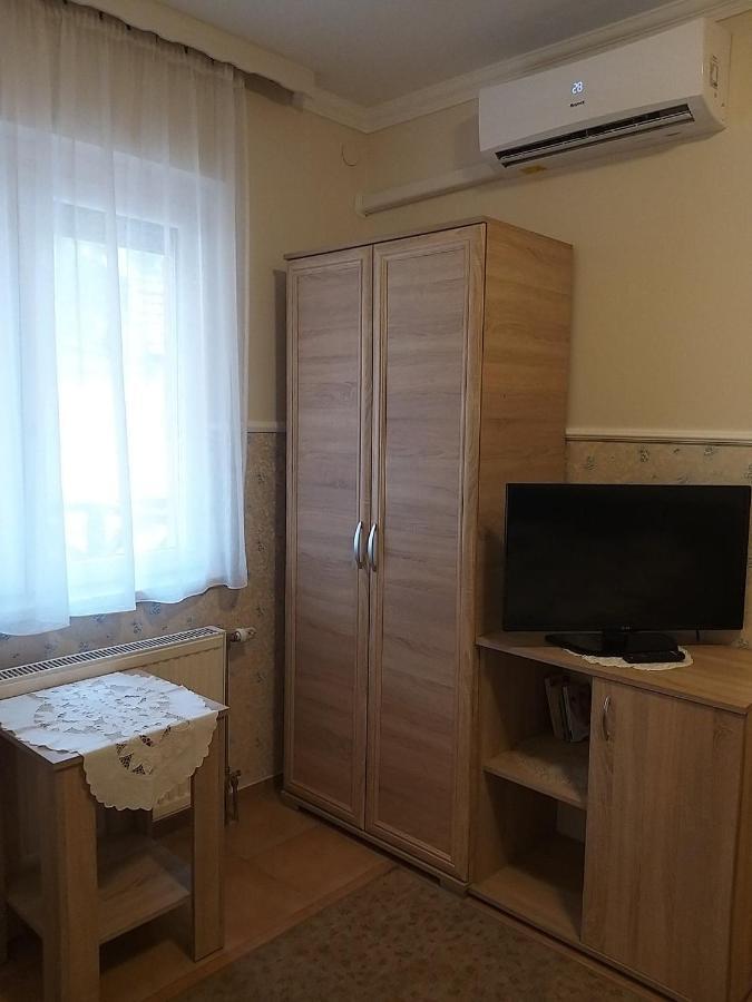 Garden Apartmanhaz 2 Hajduszoboszlo Exterior photo